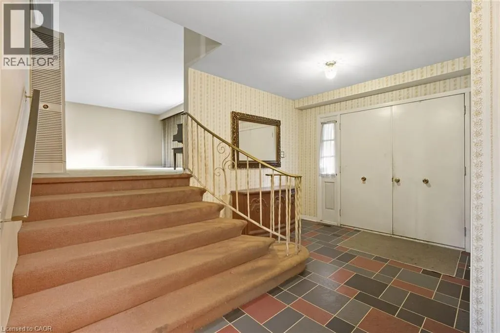 264 CAMELOT Drive