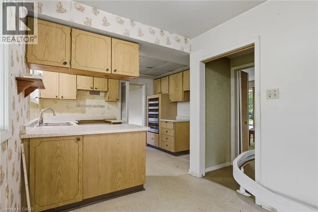 264 CAMELOT Drive