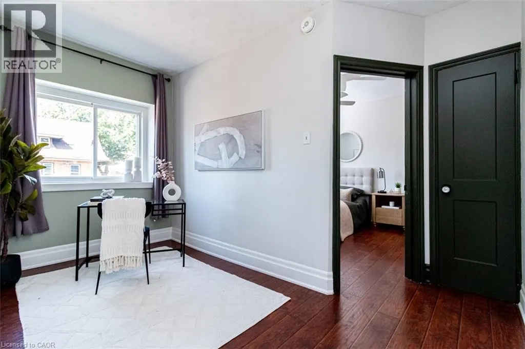 11 EASTBOURNE Avenue Unit# 2, #2