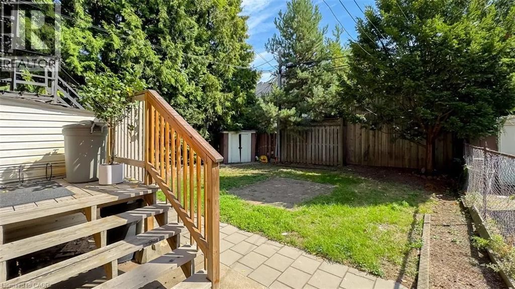 11 EASTBOURNE Avenue Unit# 2, #2