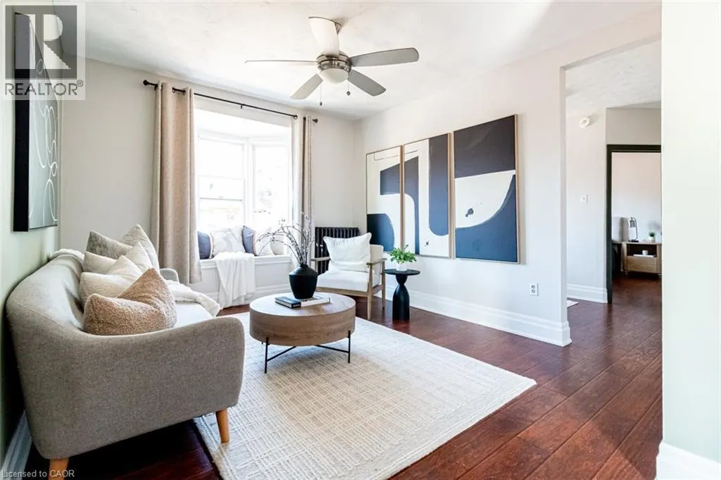 11 EASTBOURNE Avenue Unit# 2, #2