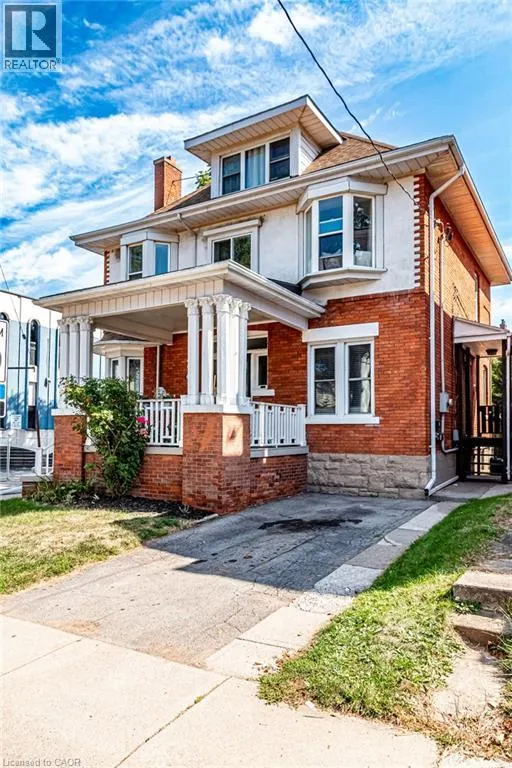 11 EASTBOURNE Avenue Unit# 2, #2