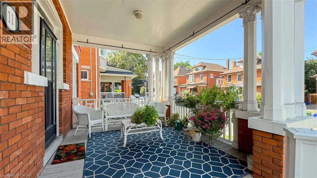 11 EASTBOURNE Avenue Unit# 2, #2