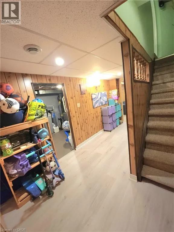 32 MOWAT Boulevard Unit# 8, #8