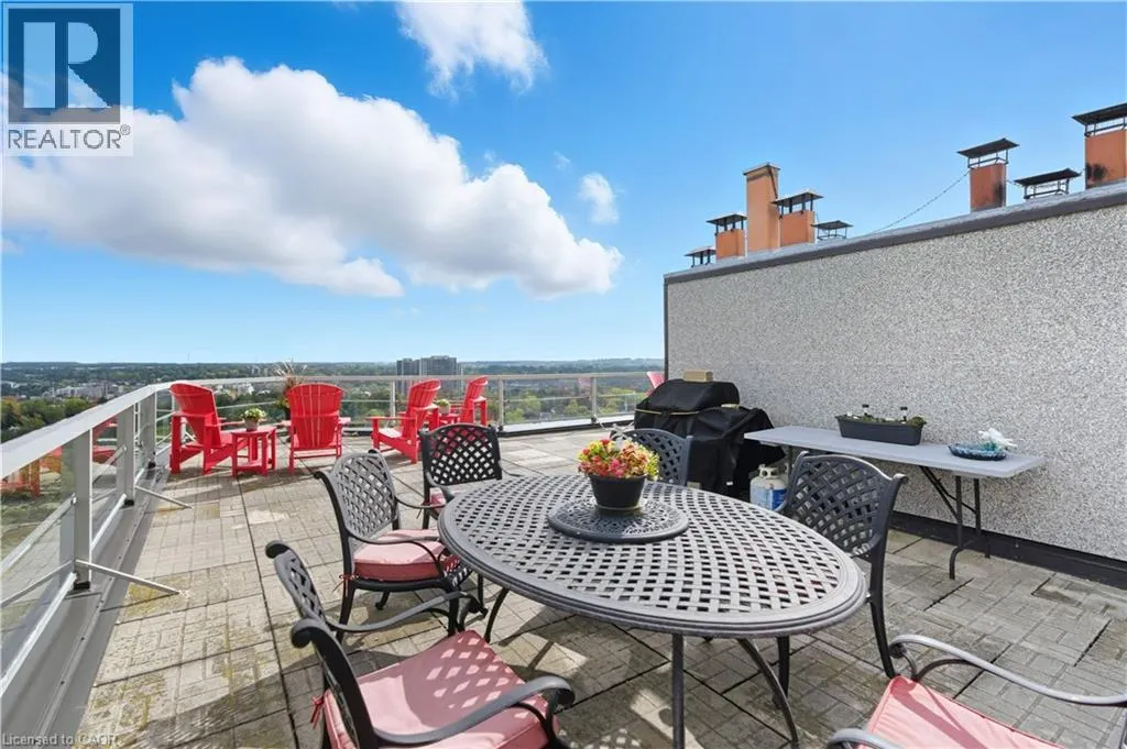 20 BERKLEY Road Unit# 702, #702