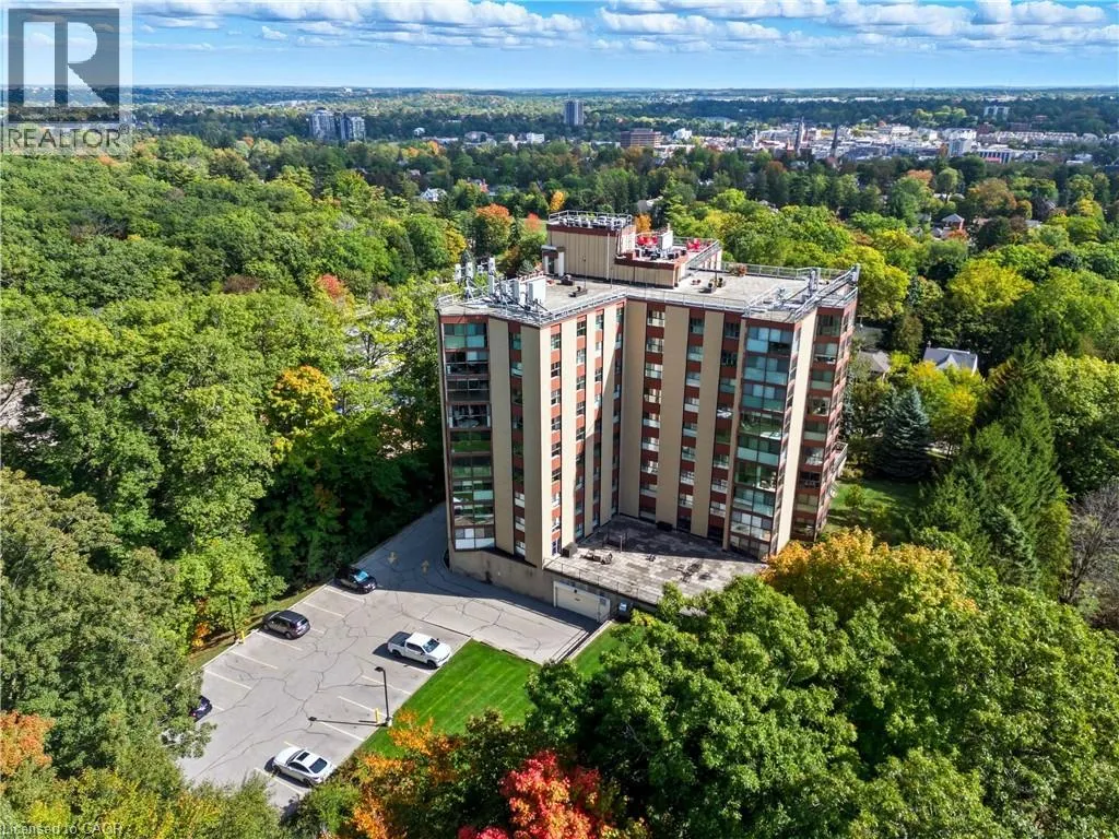 20 BERKLEY Road Unit# 702, #702