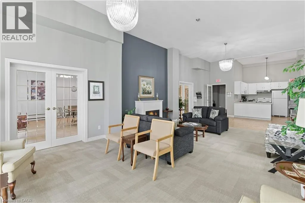 20 BERKLEY Road Unit# 702, #702