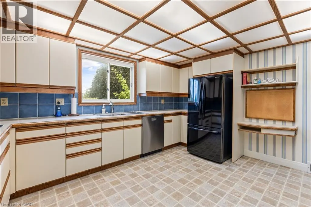 130 HIGHLAND Park