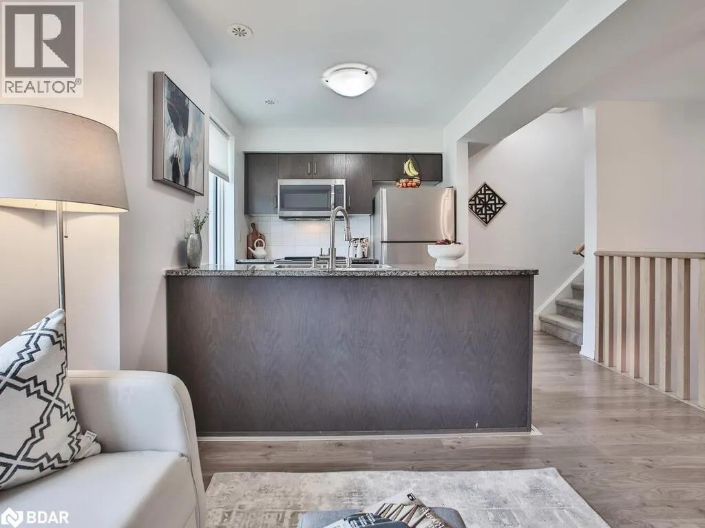 7 APPLEWOOD Lane Unit# 232, #232