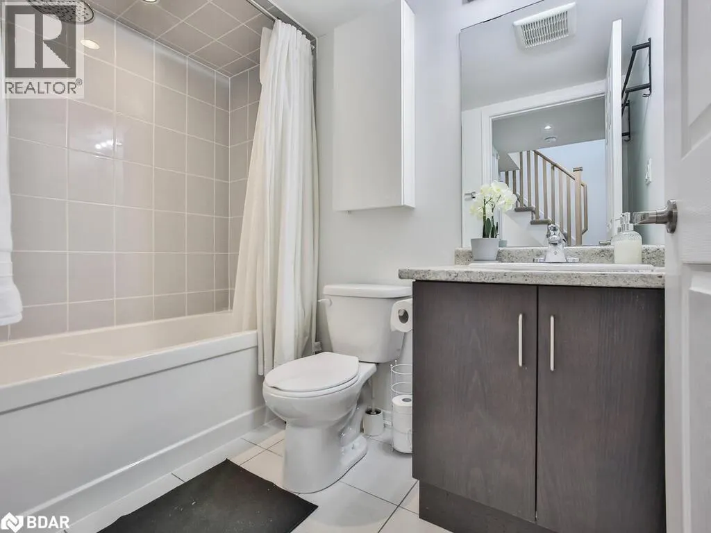 7 APPLEWOOD Lane Unit# 232, #232