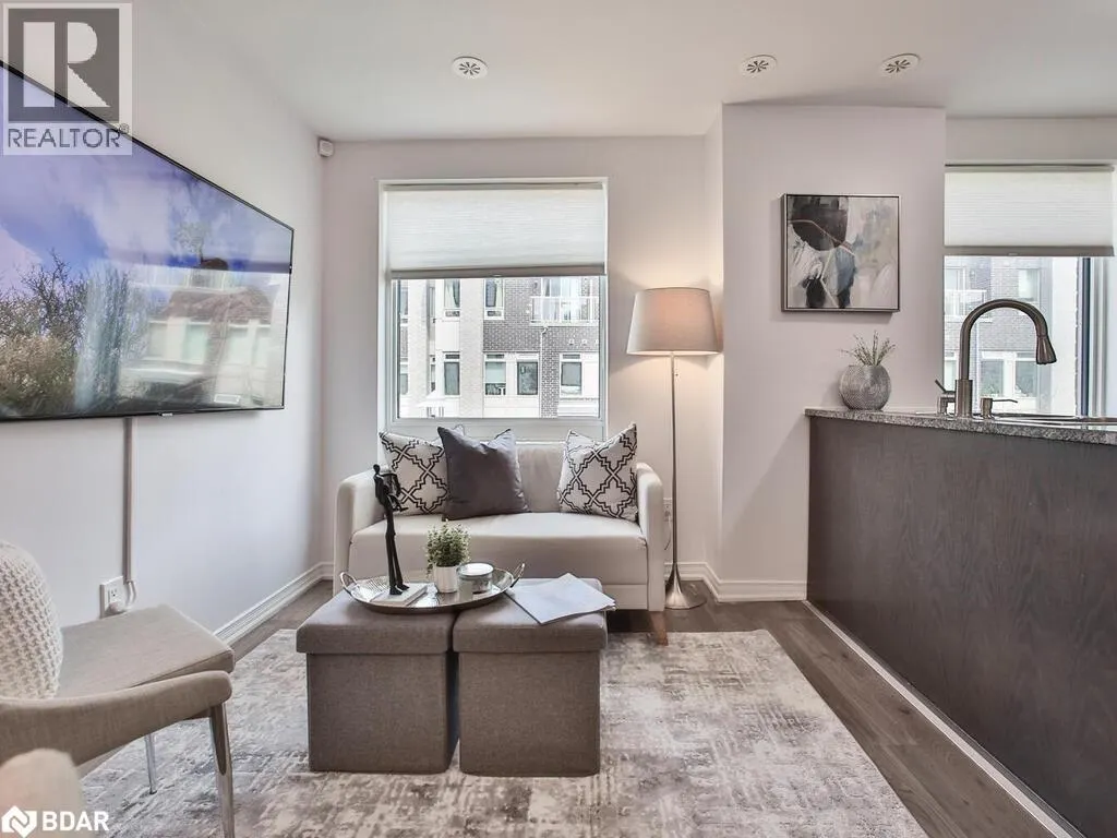 7 APPLEWOOD Lane Unit# 232, #232
