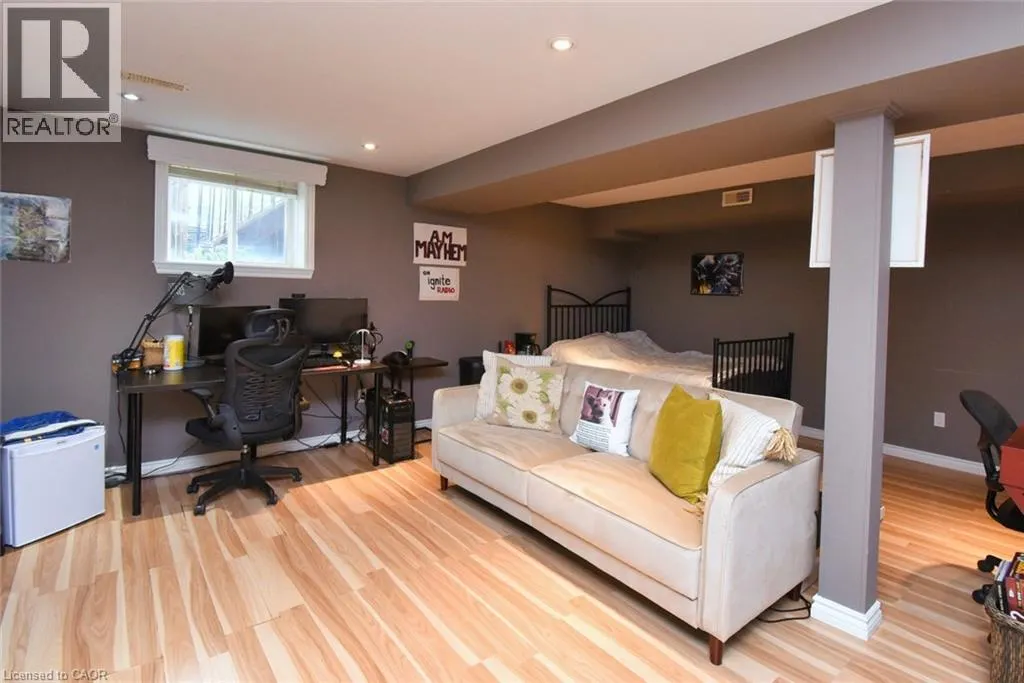 101 OAKHAVEN Place Unit# 23, #23