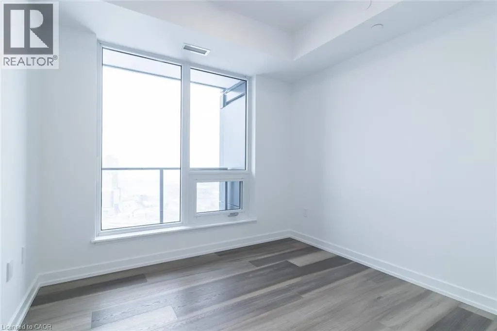 15 WELLINGTON Street S Unit# 2812, #2812