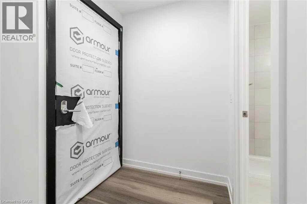 15 WELLINGTON Street S Unit# 2812, #2812