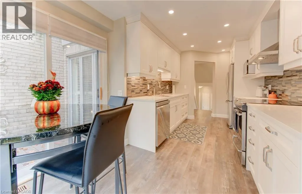 225 BENJAMIN Road Unit# 61, #61