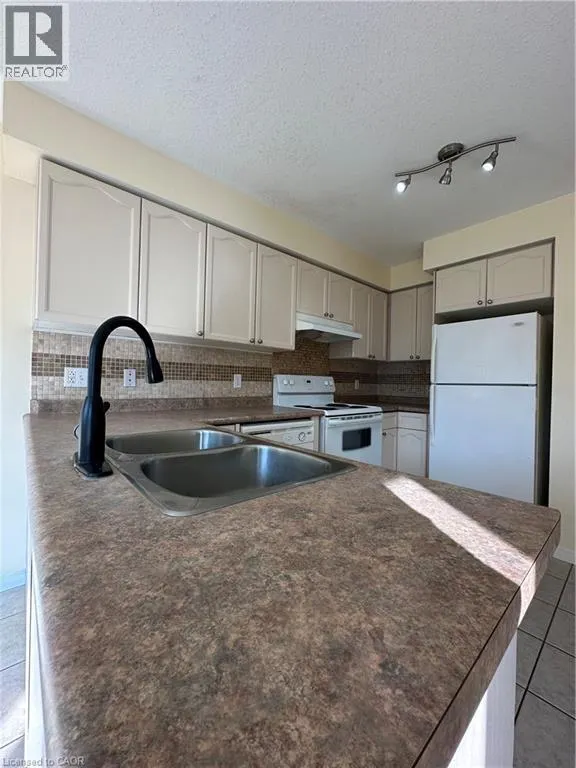 76 TEMPLEWOOD Drive