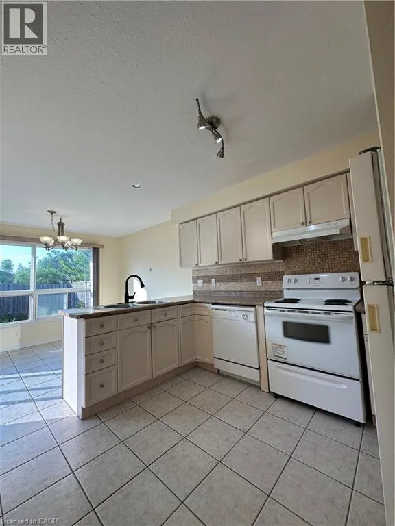 76 TEMPLEWOOD Drive