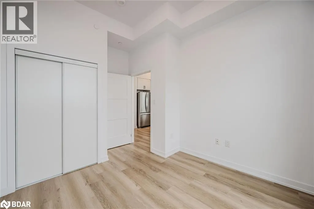 470 DUNDAS Street E
