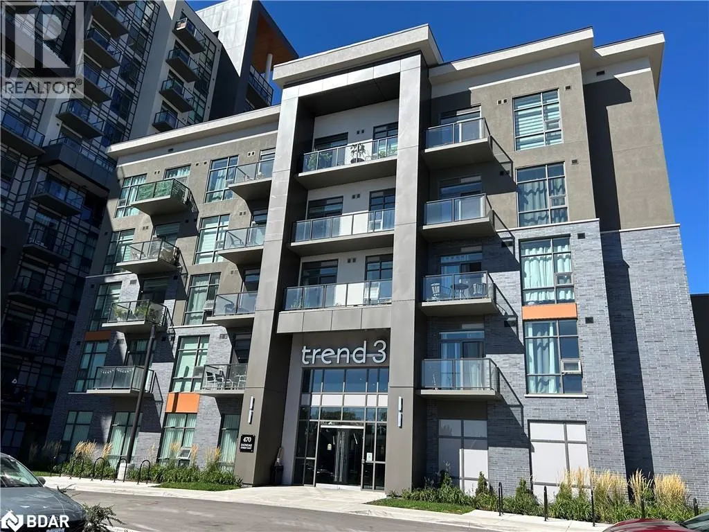 470 DUNDAS Street E