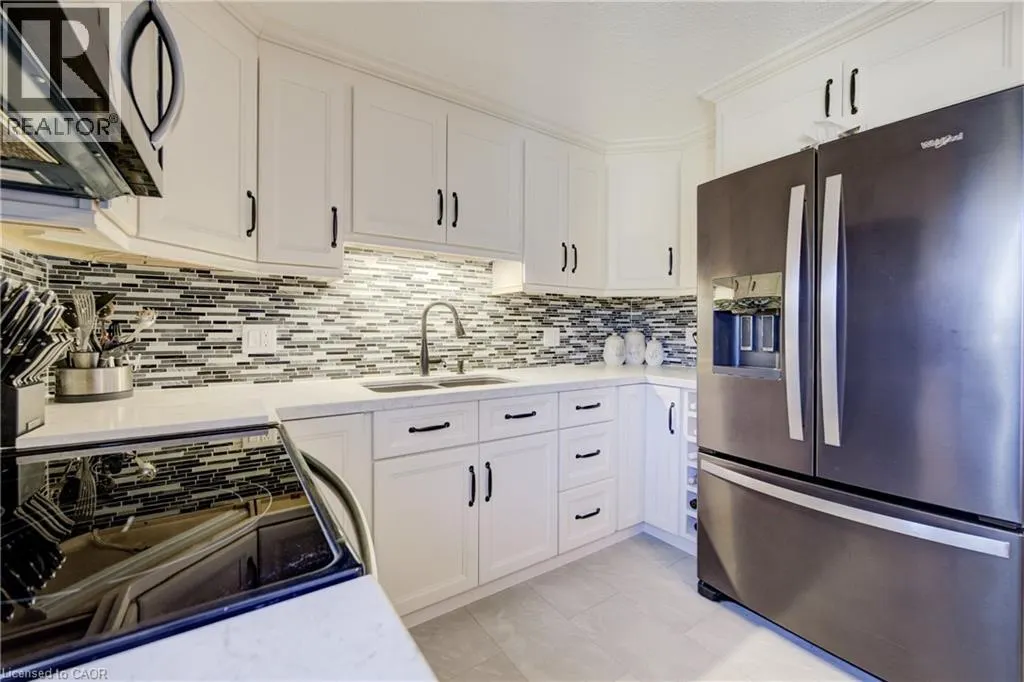 26 CLUTHE Crescent