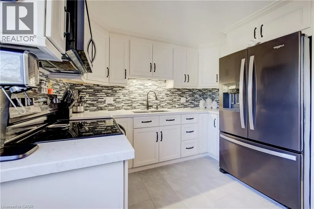 26 CLUTHE Crescent