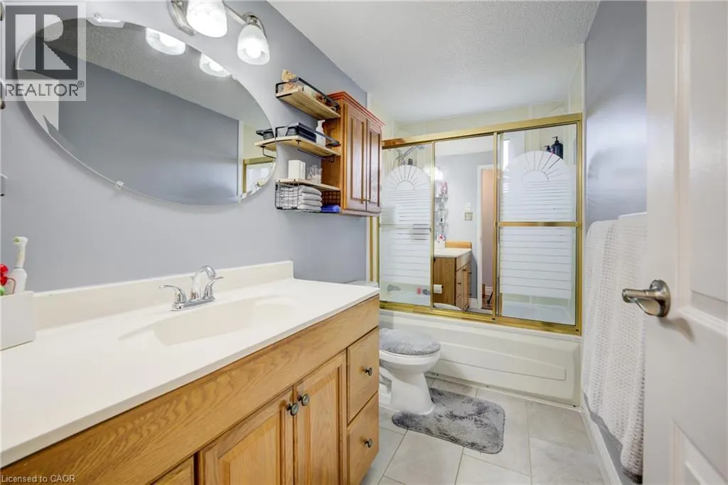 26 CLUTHE Crescent