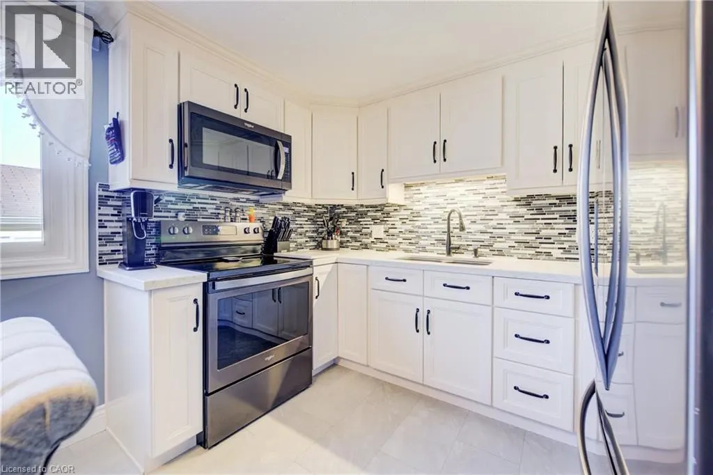 26 CLUTHE Crescent