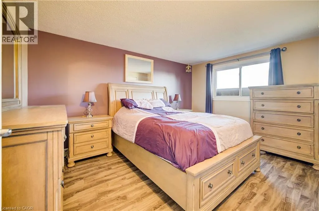 26 CLUTHE Crescent