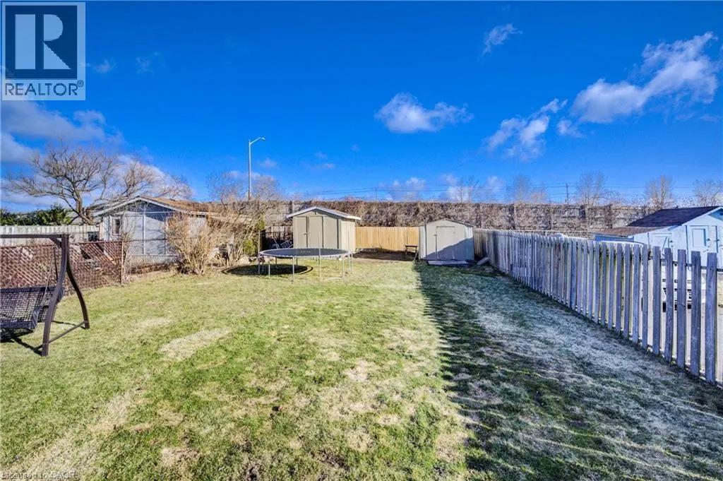 26 CLUTHE Crescent