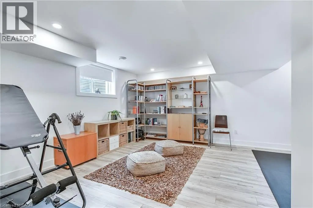 9 PRINCETON Common