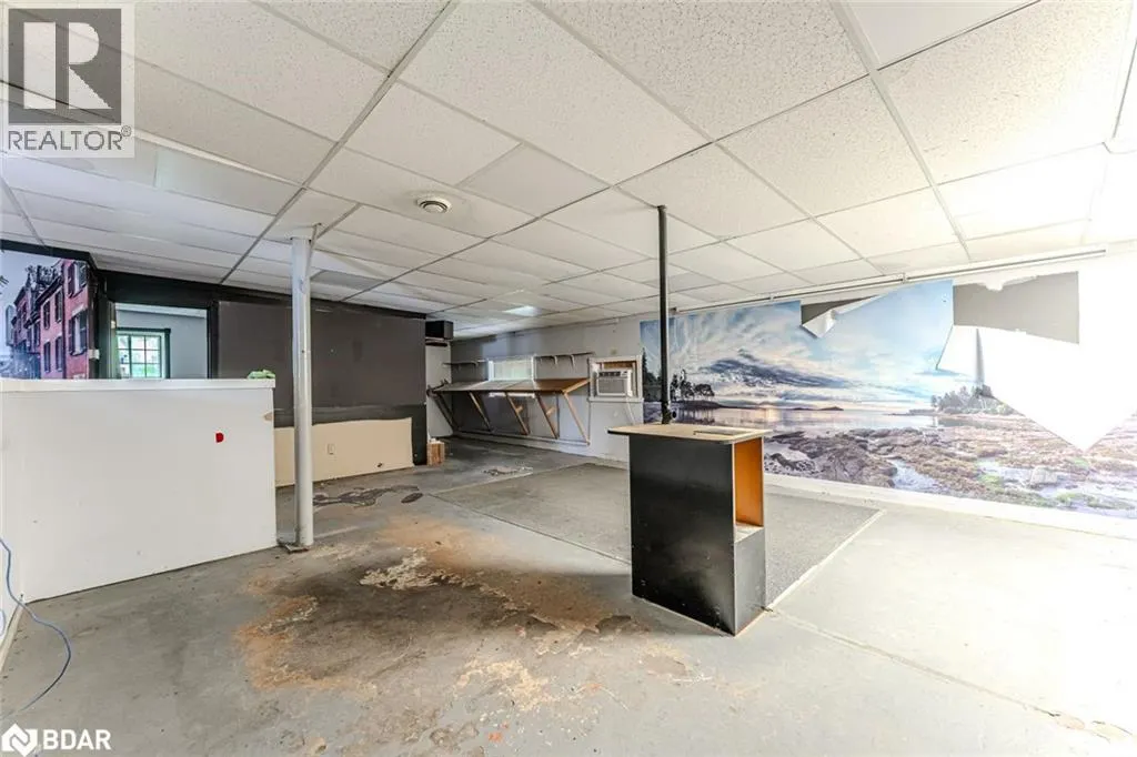 48 ELLEN Street Unit# 3, #3