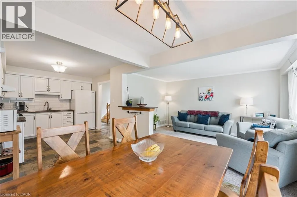 747 FAIRWAY Court