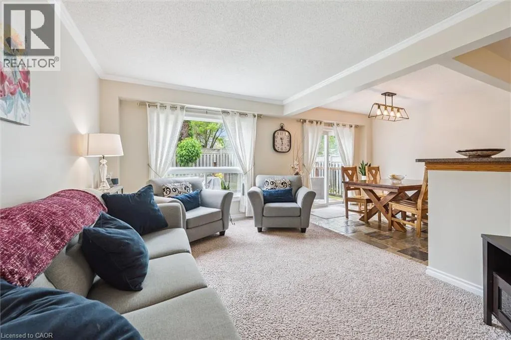 747 FAIRWAY Court