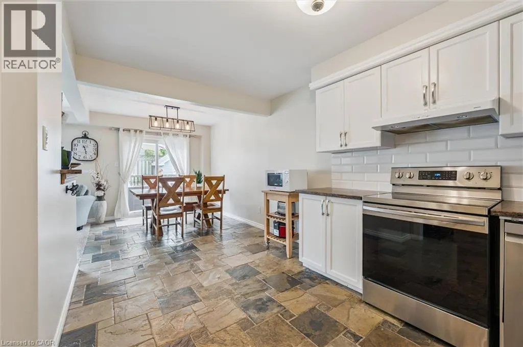 747 FAIRWAY Court