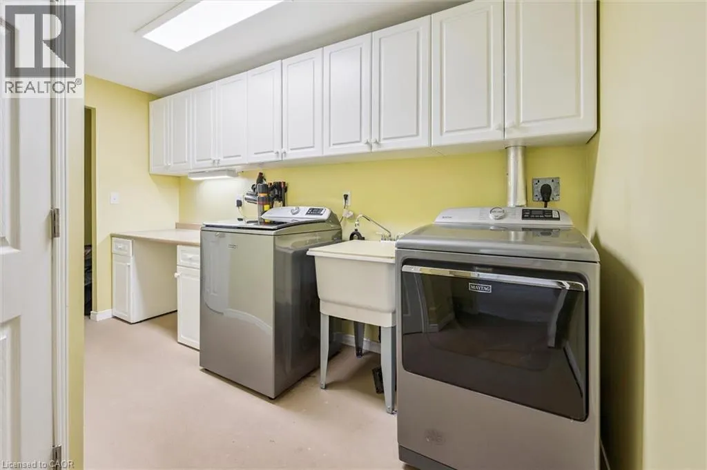 747 FAIRWAY Court