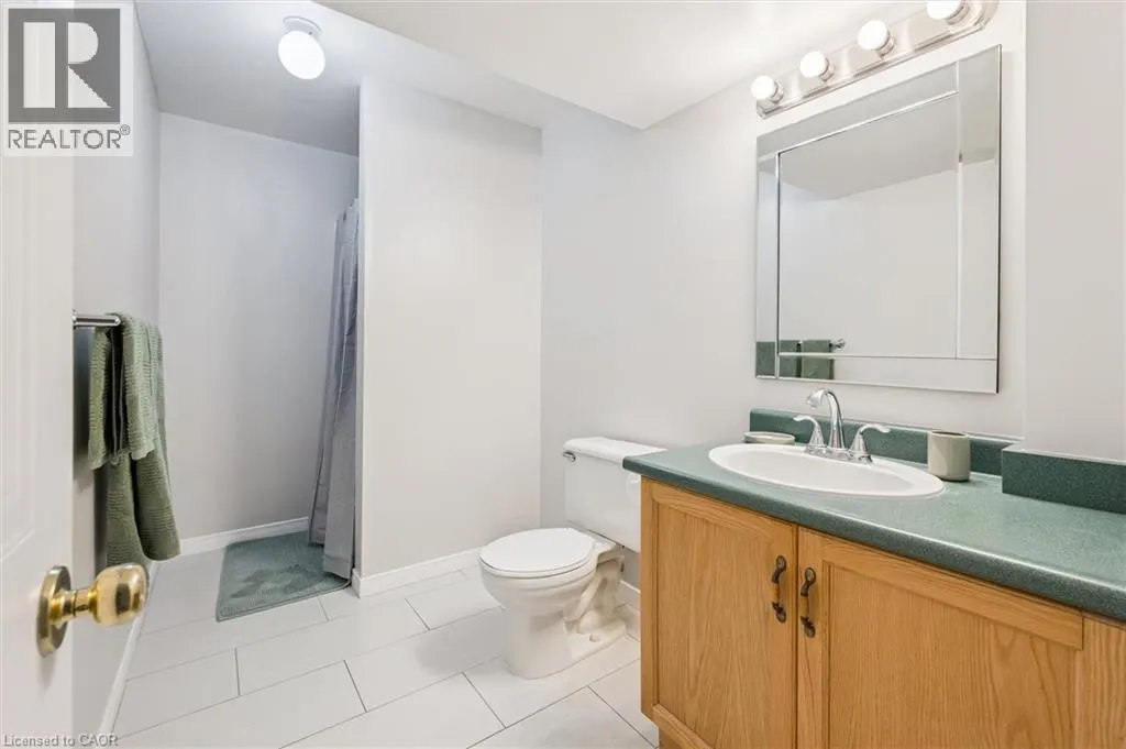 747 FAIRWAY Court