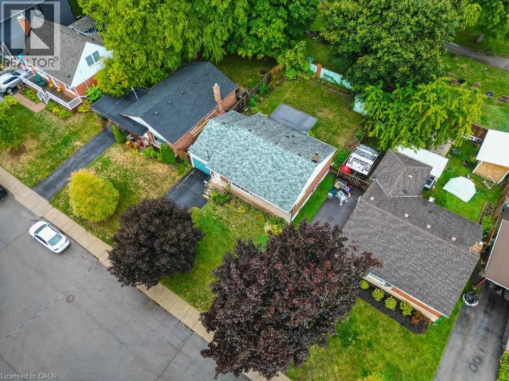 22 DUNNING Court