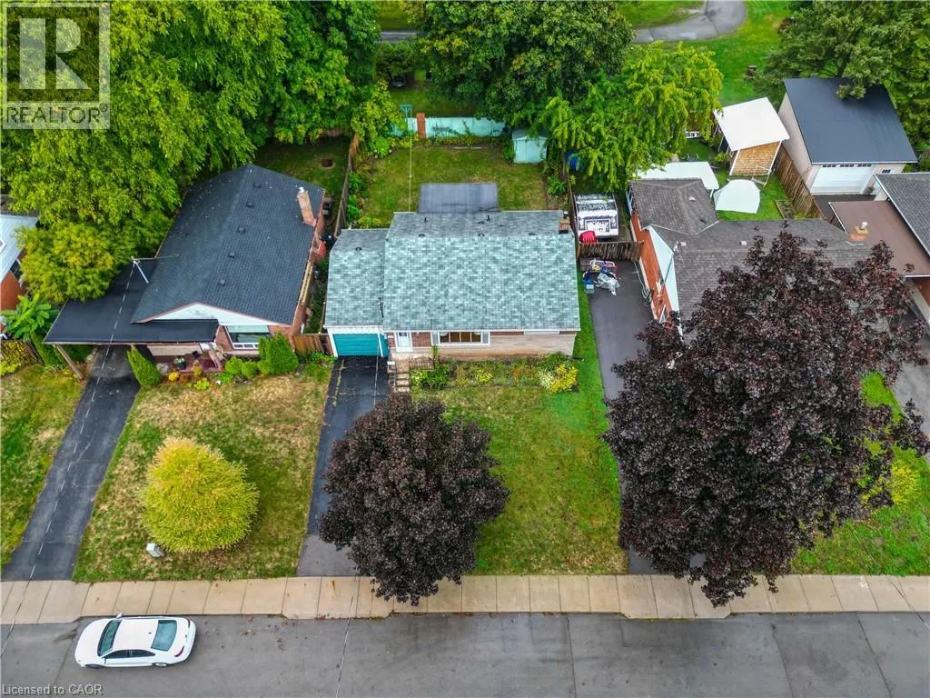 22 DUNNING Court