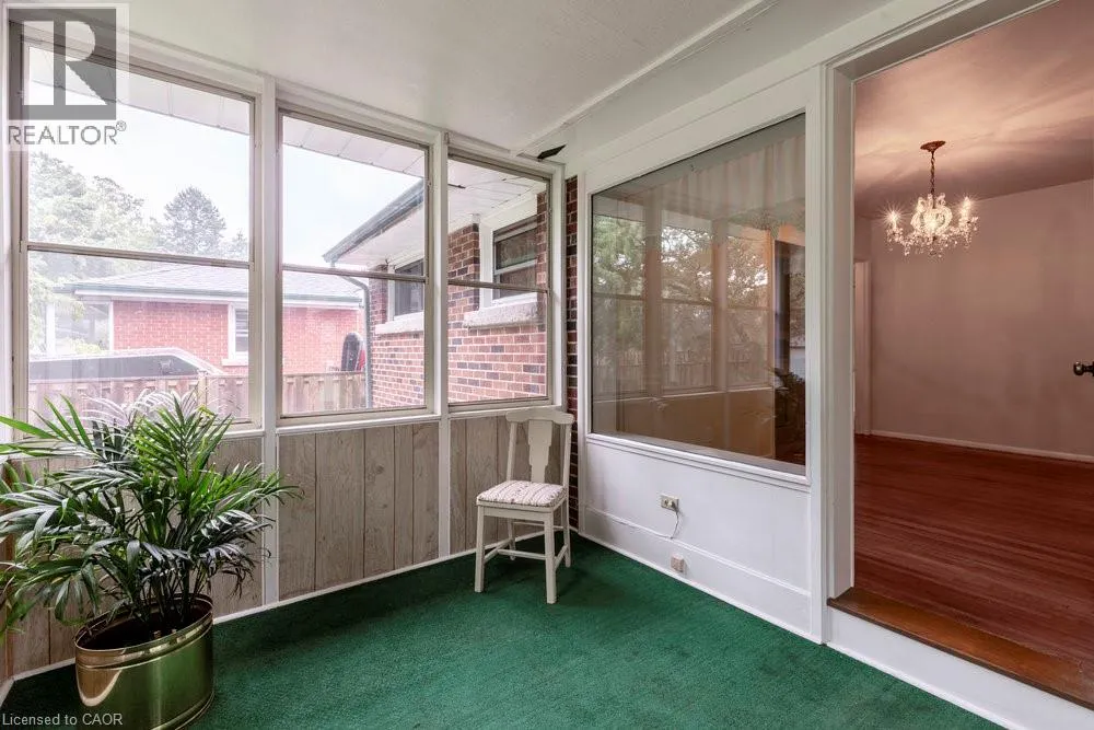 22 DUNNING Court