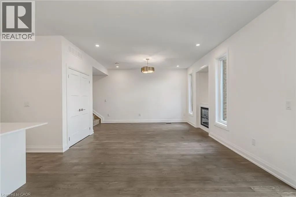 2154 WALKERS Line Unit# 8, #8