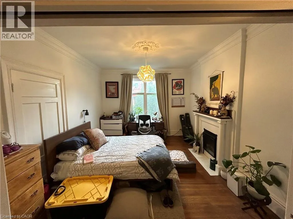 207 CHARLTON Avenue W Unit# 1, #1