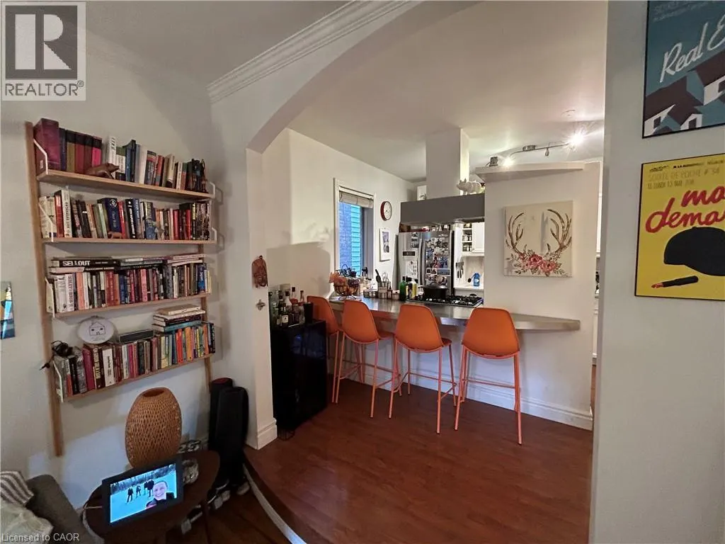 207 CHARLTON Avenue W Unit# 1, #1