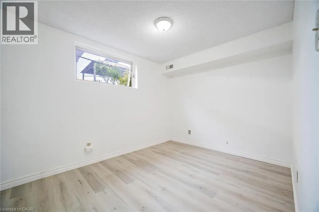 196 MILLWOOD Crescent