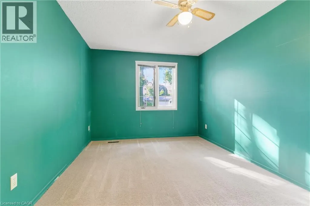 7 FARMER Court