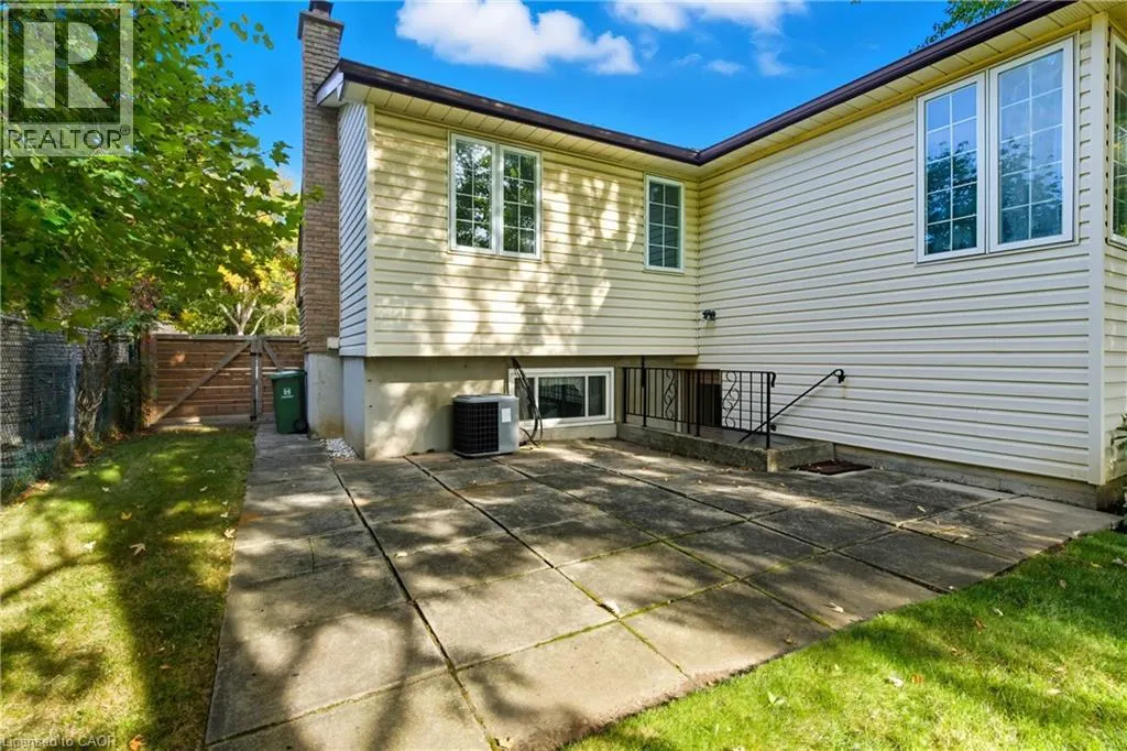 7 FARMER Court