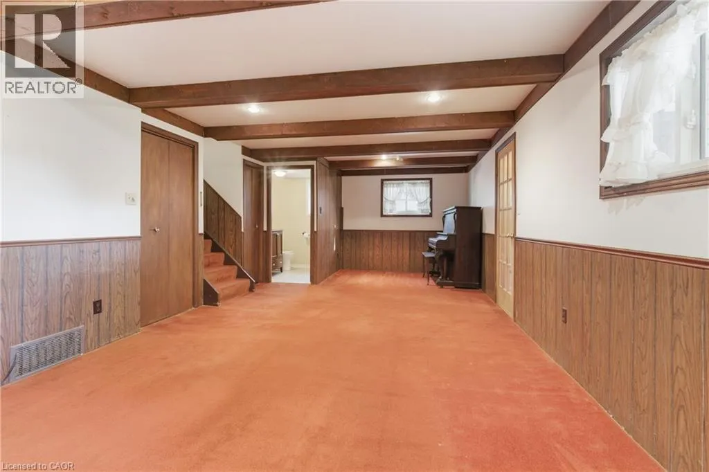 7 FARMER Court