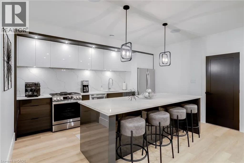 6 SHAKESPEARE Road