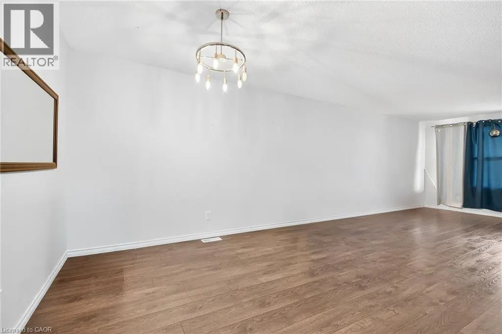 133 NORTHGATE Drive Unit# Main, #Main