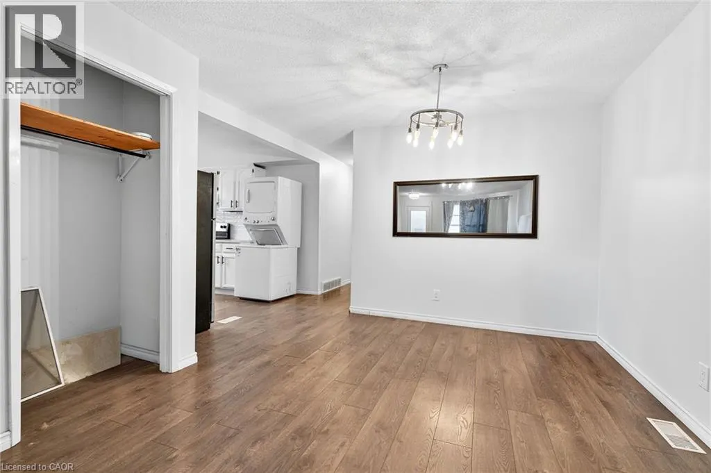 133 NORTHGATE Drive Unit# Main, #Main
