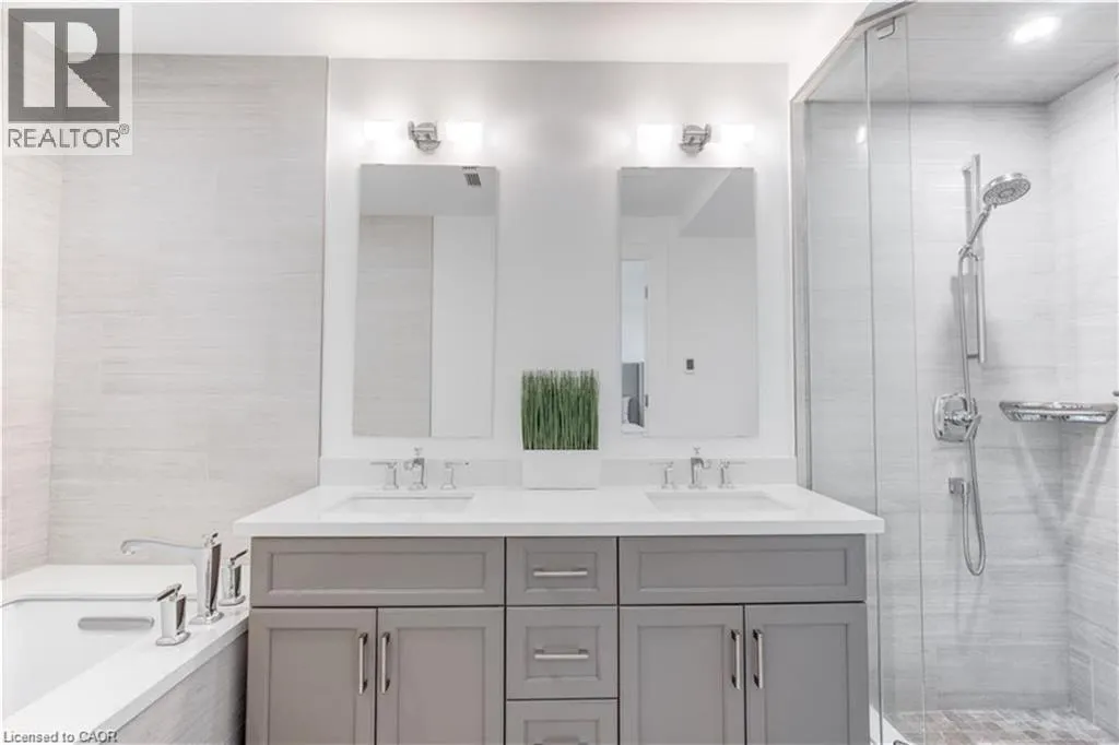 2060 LAKESHORE Road Unit# 304, #304